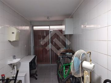 Oficina en Venta en Rodigo de Araya/Williams Rebolledo