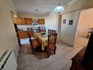 Departamento 2 dormitorios c/cochera y baulera 96 m2