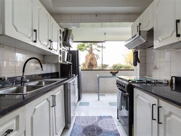 Departamento en Venta en Raul Labbe 13000