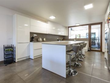 Departamento en Venta en Camino las Flores 10470