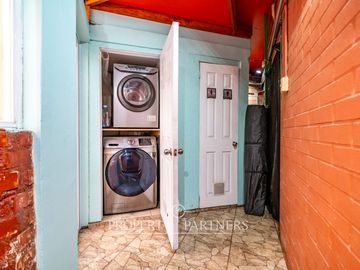 Encantadora Casa con Piscina y Amplios Espacios a Pasos de la Ruta