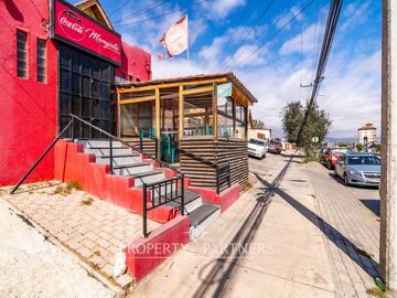 ¡¡Oferta!!!Casa con local comercial UF5.100