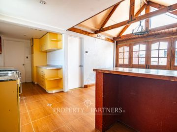 ¡¡Oferta!!!Casa con local comercial UF5.100