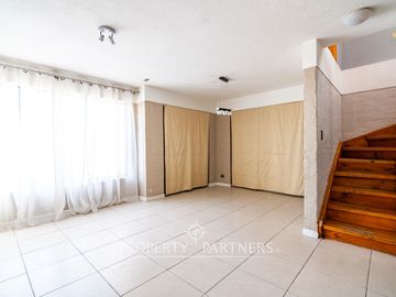 ¡¡Oferta!!!Casa con local comercial UF5.100