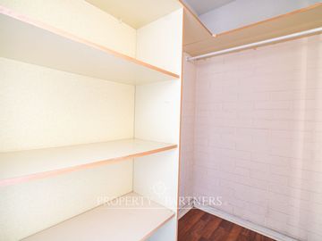 ¡¡Oferta!!!Casa con local comercial UF5.100