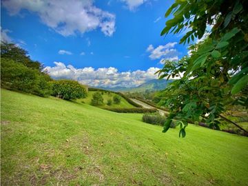 Venta Casa Campestre Exótica Vista, La Ceja