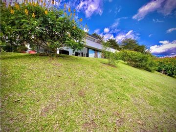 Venta Casa Campestre Exótica Vista, La Ceja