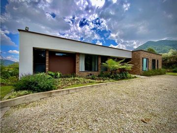 Venta Casa Campestre Exótica Vista, La Ceja