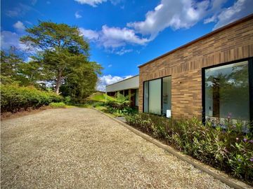 Venta Casa Campestre Exótica Vista, La Ceja