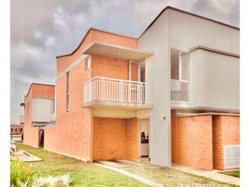 SE VENDE CASA EN CINCO SOLES JAMUNDI