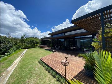 venndo casa finca vía Rionegro la Ceja Antioquia en parcelacion. JGA