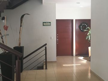 HERMOSO DEPARTAMENTO AL SUR DE LA CIUDAD