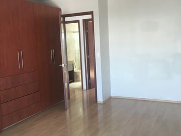 HERMOSO DEPARTAMENTO AL SUR DE LA CIUDAD