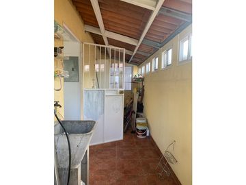 VENDO HERMOSA CASA EN URB. WEST VILLAGE HATO MONTAÑA