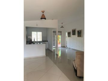 VENDO HERMOSA CASA EN URB. WEST VILLAGE HATO MONTAÑA