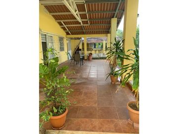 VENDO HERMOSA CASA EN URB. WEST VILLAGE HATO MONTAÑA