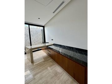 Casa premium en venta y renta Yucatán Country Club