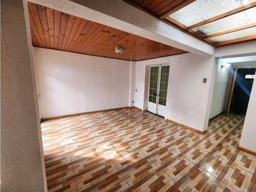CASA-LOCAL COMERCIAL EN CARRERA CONCEPCIÓN