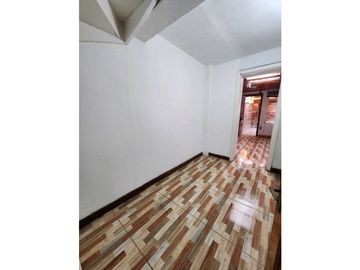 CASA-LOCAL COMERCIAL EN CARRERA CONCEPCIÓN