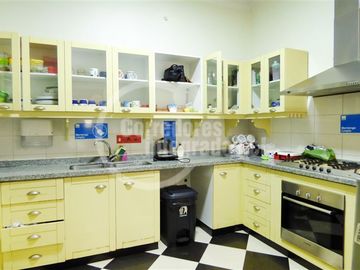 Oficina en Venta en Barrio Republica / Santiago Centro