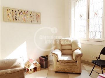Oficina en Venta en Barrio Republica / Santiago Centro