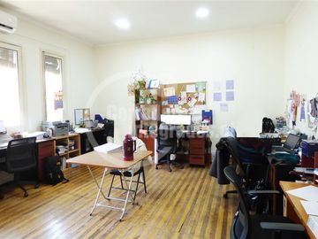 Oficina en Venta en Barrio Republica / Santiago Centro