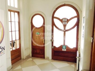 Oficina en Venta en Barrio Republica / Santiago Centro