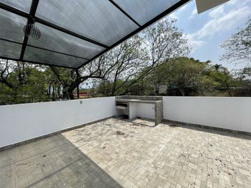 Estrena casa con alberca