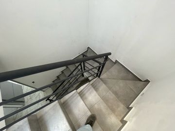 Estrena casa con alberca