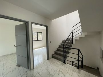 Estrena casa con alberca