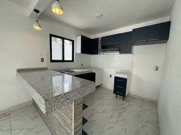 Estrena casa con alberca