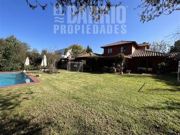 Casa en Venta en Chicureo / Piedra Roja