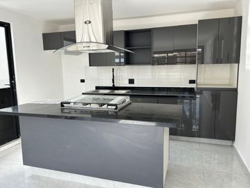 Casa en Venta, Fraccionamiento Punta del Sol, Puebla