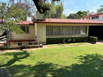 CASA EN VENTA EN JARDINES DEL PEDREGAL