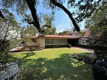 CASA EN VENTA EN JARDINES DEL PEDREGAL