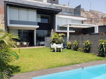 MODERNA CASA EN CASUARINAS SUR - SURCO