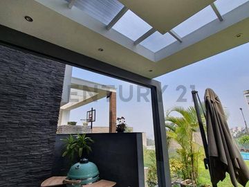 MODERNA CASA EN CASUARINAS SUR - SURCO