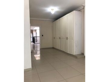 CASA - BARRIO CALIMA - CALI