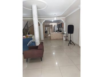 CASA - BARRIO CALIMA - CALI
