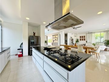 VENTA Casa en Zona Norte, Manzanillo del Mar, Condominio Palma Real