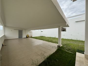VENTA DE CASA EN CONJUNTO RESIDENCIAL SOBRE LA VIA  MONTERIA - CERETE