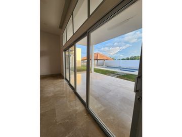 VENTA DE CASA EN CONJUNTO RESIDENCIAL SOBRE LA VIA  MONTERIA - CERETE