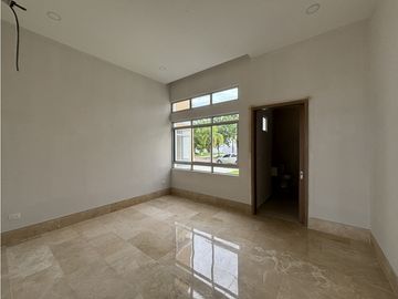 VENTA DE CASA EN CONJUNTO RESIDENCIAL SOBRE LA VIA  MONTERIA - CERETE