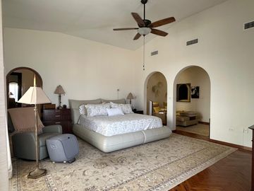 CASA EN VENTA LOMAS DEL VALLE SAN PEDRO