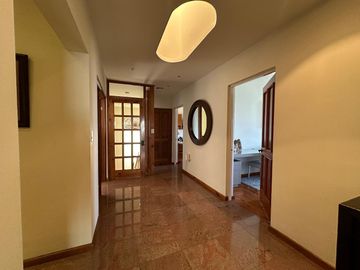 CASA EN VENTA LOMAS DEL VALLE SAN PEDRO