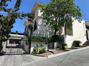 CASA EN VENTA LOMAS DEL VALLE SAN PEDRO