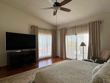 CASA EN VENTA LOMAS DEL VALLE SAN PEDRO