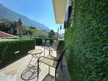CASA EN VENTA LOMAS DEL VALLE SAN PEDRO