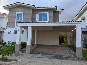 VENDO CASA VACAMONTE PH PLAYA DORADA  4 REC LB