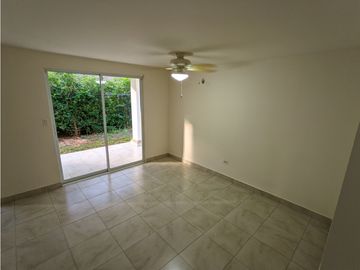 VENDO CASA VACAMONTE PH PLAYA DORADA  4 REC LB